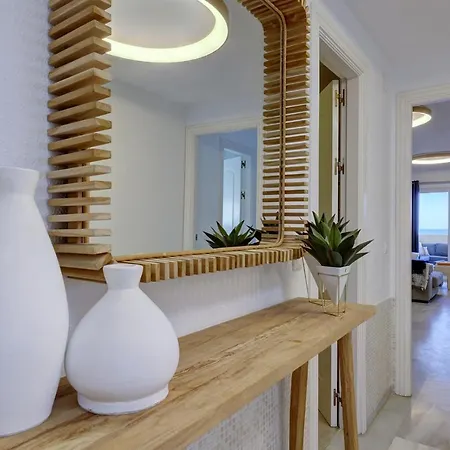 아파트 Front Row Penthouse On Carvajal *