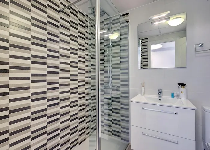 Front Row Penthouse On Carvajal