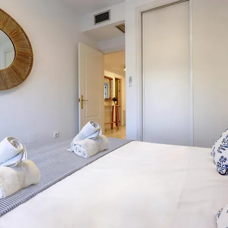 Front Row Penthouse On Carvajal Fuengirola