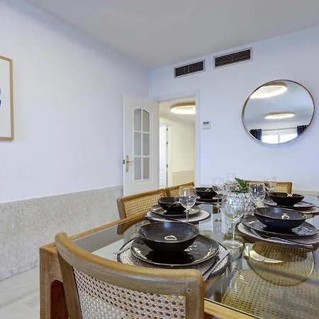 Apartment Front Row Penthouse On Carvajal Fuengirola