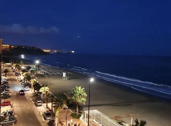 Front Row Penthouse On Carvajal Apartament Fuengirola