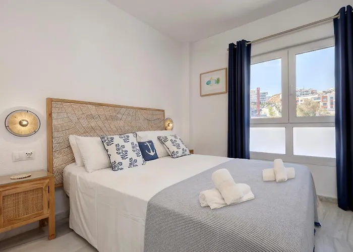 Front Row Penthouse On Carvajal Apartment