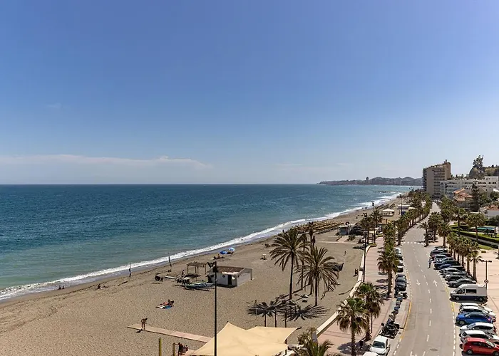 Front Row Penthouse On Carvajal Apartment