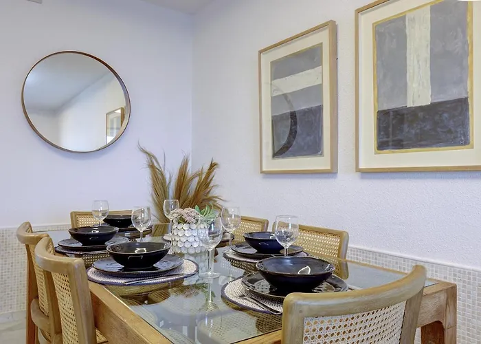 Front Row Penthouse On Carvajal * פואנגירולה